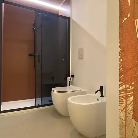 Ama Studio, Monolocale Moderno Con Patio In Zona Comoda Ancône