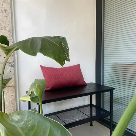 Ama Studio, Monolocale Moderno Con Patio In Zona Comoda Appartement Ancône